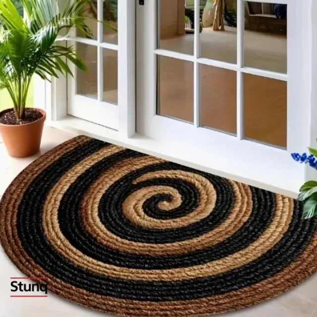 Stunq Halfronde Deurmat Spiraal Zwart/Naturel – Anti-Slip Vloermat voor Buiten, Gang en Keuken