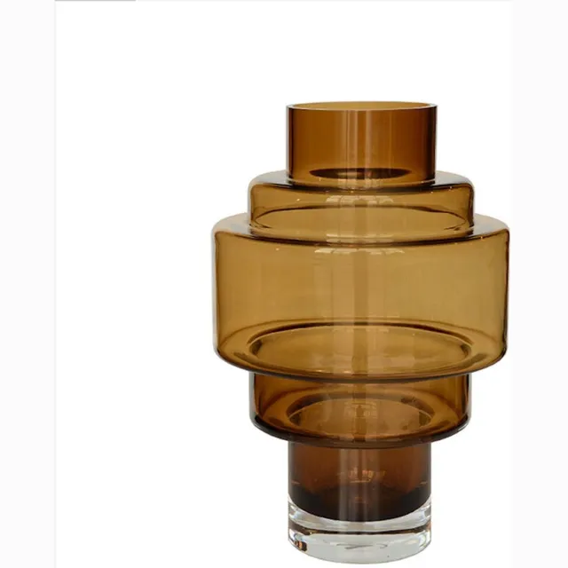 Vase The World Vaas Kasai | Cognac | Mondgeblazen glas | Uniek design | Ø23 x H35 cm Geel