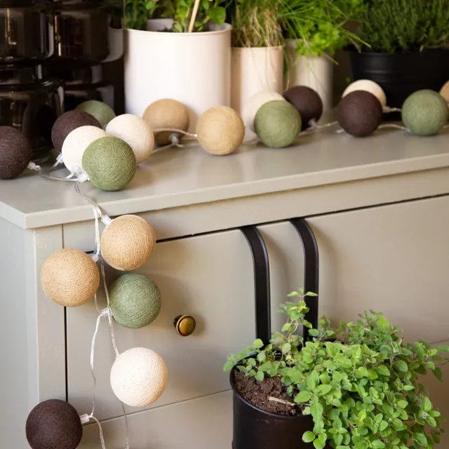 Cotton Ball Lights LED lichtslinger voor binnen - Handgemaakt en Fairtrade - 20 lampjes - Wanderlust