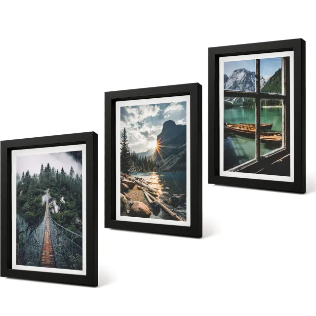 Coloray 4-Delige Schilderij Set - Brug in het bos, meer met boten, uitzicht op de bergen - 20 x 30 cm - Wanddecoratie - Schilderijen Set - Kantoor - Stijlvolle Muurdecoratie Zwarte lijst