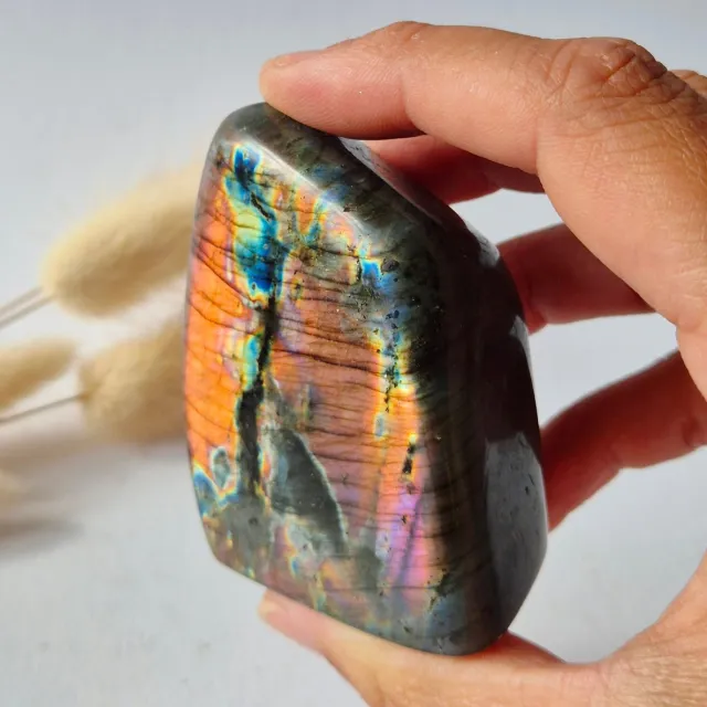 Moonlight Gemstones Premium Flash Labradoriet Freeform 146g | AAA Kwaliteit | Natuurlijke Edelsteen Meerkleurig