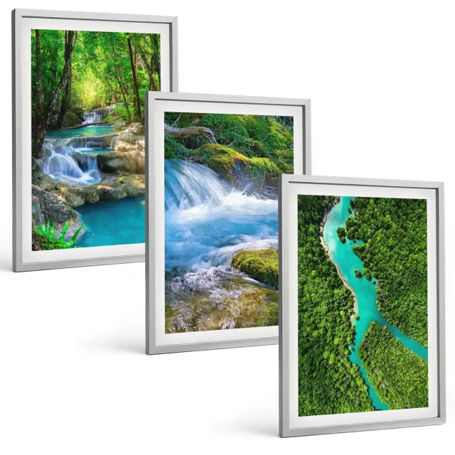 Coloray 3-Delige Schilderij Set - Groene Bossen En Kristalhelder Rivierwater - 40 x 60 cm - Decoratieve Muurdecoratie - Slaapkamer - Wanddecoratie Zilveren lijst