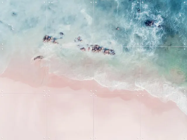 IXXI Aerial Ocean Pink Sand, Ingrid Beddoes - 80 x 60 cm - Grote wanddecoratie en posters - Abstract, Fotografie, Kleurrijk, Woonkamer, Slaapkamer Roze