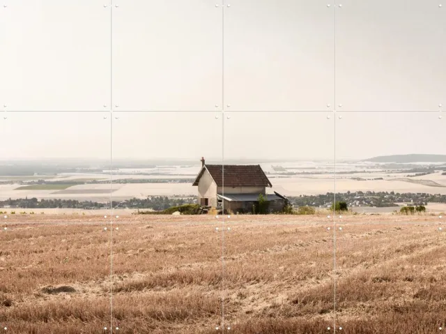 IXXI Little House in France, Claire Droppert - 80 x 60 cm - Grote wanddecoratie en posters - Naturalisme, Minimalisme, Fotografie, Woonkamer Groen / Beige