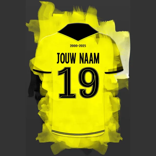 Roda JC 2025-2026 ingelijste poster met personalisatie - Met eigen naam en rugnummer - A4 formaat - 21x29.7 cm - Semi/ glossy papier - Voetbal shirt poster - Geïnspireerd op de kleuren van Roda JC en een beetje fantasie Donkergrijze achtergrondkleur