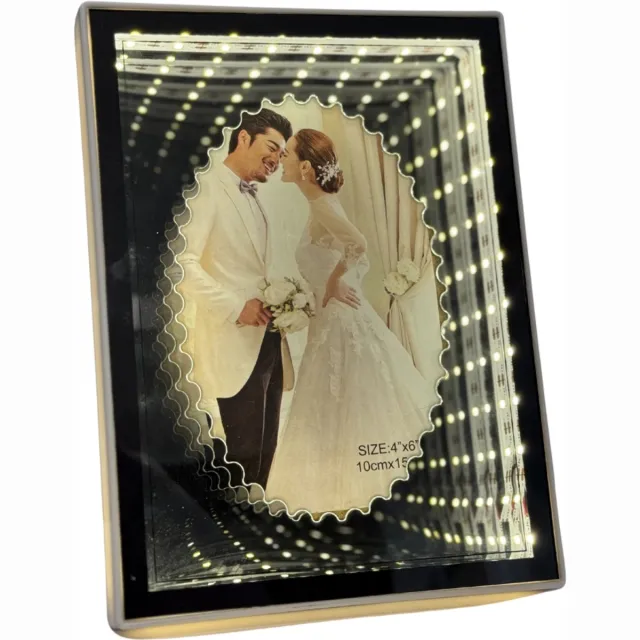 LUXALIVING Fotolijst 15x20 cm – Fotolijst met Verlichting – USB-aansluiting – Zwart Wit