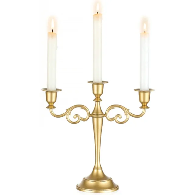 Unyqoos Elegante gouden kandelaar met drie armen voor sfeervolle tafeldecoratie