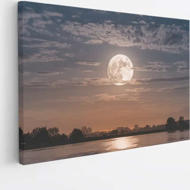 Saammp Canvas Schilderij - Maan boven de stad - Landschap - Natuur - 30x20 - Foto op canvas - Wanddecoratie - Muurdecoratie Woonkamer - Slaapkamer decoratie - Canvas Print Multicolor