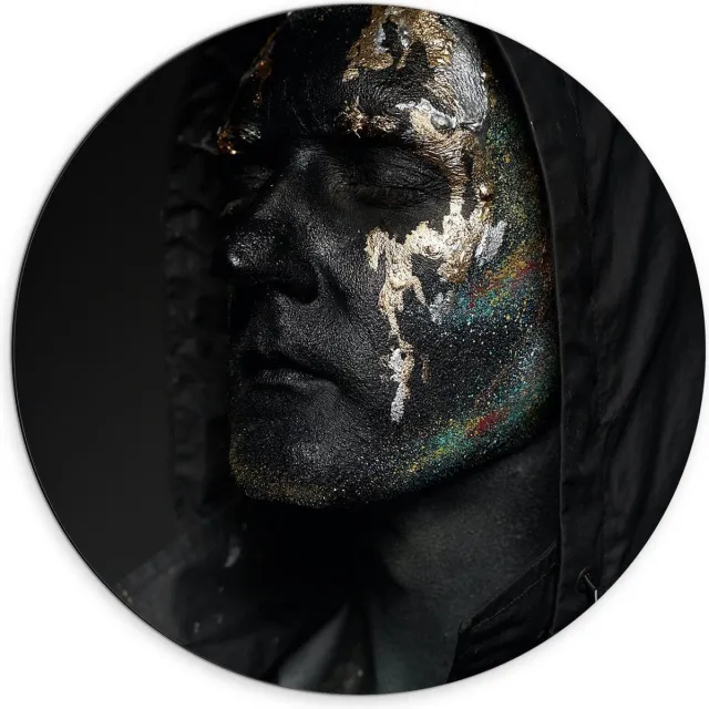KuijsFotoprint Dibond Wandcirkel - Man van Glitter - 70x70cm Foto op Aluminium Wandcirkel (met ophangsysteem) Blauw