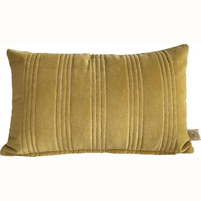 Rocaflor Kussen Rechthoek Velours Fluweel Oker Geel met goud stiksel 50cmx30cm