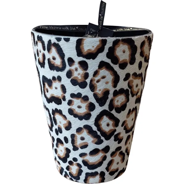 VICTORIA WITH LOVE BY PHILLINE.BE Victoria with love kaars - Hairy leopard Wit met zwart-bruin gestipt