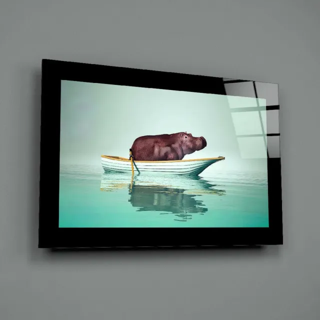 Insigne Art Glasschilderij – Nijlpaard in Roeiboot op Turquoise Zee – Stijlvolle Wanddecoratie Meerkleurig