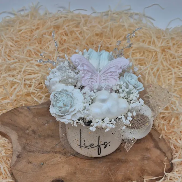 Kaarsgeschenk Kaarsenboeket Mug of candles - Butterfly Bloom - Kaars boeket - Cadeau - Bloem kaarsen boeket - Candle bouquet - Relatiegeschenk - Geschenk - Cadeau voor haar - Uniek cadeau - Origineel cadeau - Kraam cadeau - Cadeau Roze, groen en wit