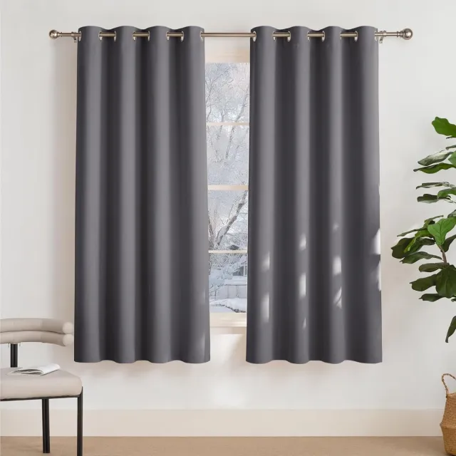 Famanu Blackout Gordijnen - Woonkamer Gordijnen 2 Stuks Thermisch Effen Raamdecoratie met Oogjes Lichtdoorlatend Geluiddicht voor Huis Slaapkamer - 140 x 175 cm - Grijs