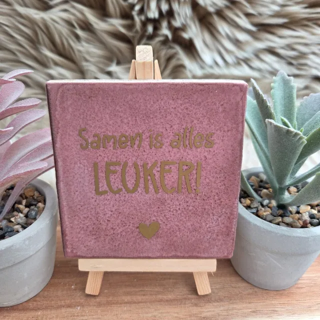 CreaCraft Robuust wenstegeltje “Samen is alles leuker!” – Liefde & Vriendschap Cadeau – Keramiek – Decoratie – Relatie Cadeautje – Vriendschap - Trendy nu oudroze/goud