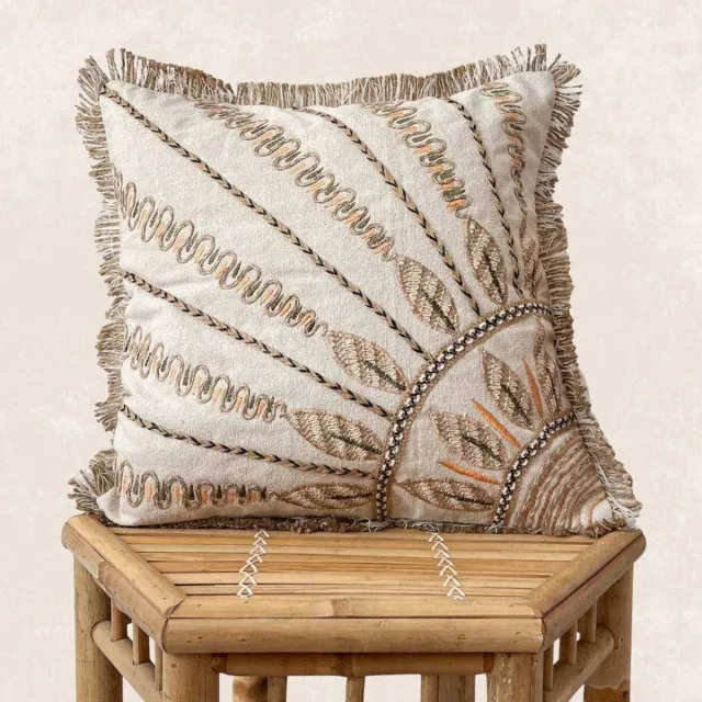 The Four Pursuits TFP Artisanal Embellished Cushion Cover - Sierkussenhoes | Sia - 45 x 45 cm - 100% Organic Cotton (GOTS Certified), Jute - Handmade in India - natural white, Beige, Brown