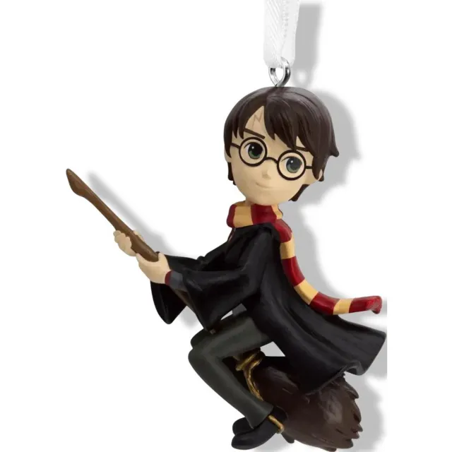 Hallmark Ornament l93 fc harry riding broom onbekend