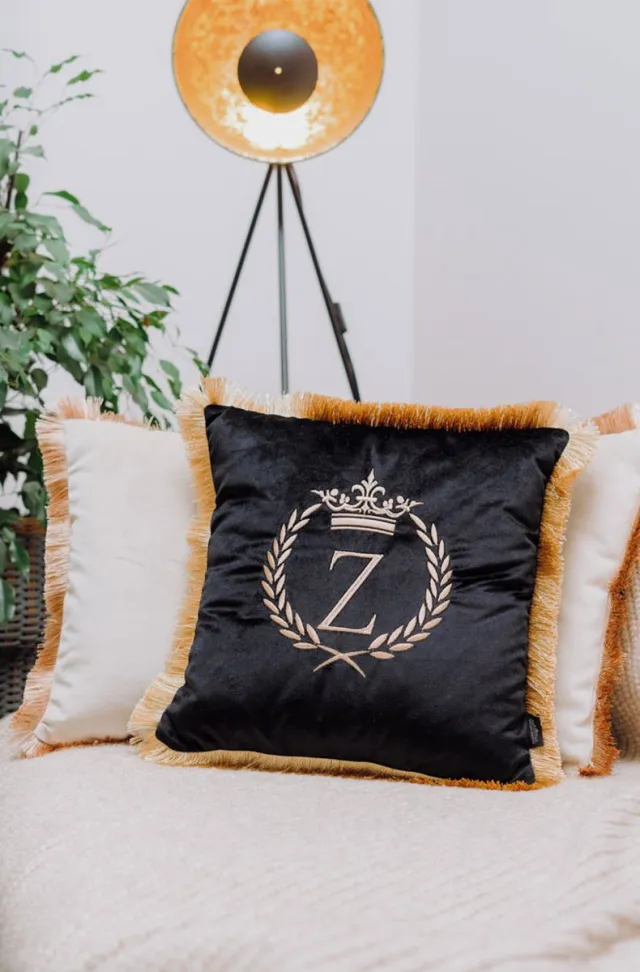Sandra Mika Embroidered pillow / personalised pillow / monogram pillow / decorative cushion 40x 40 black velvet letter Z Zwart