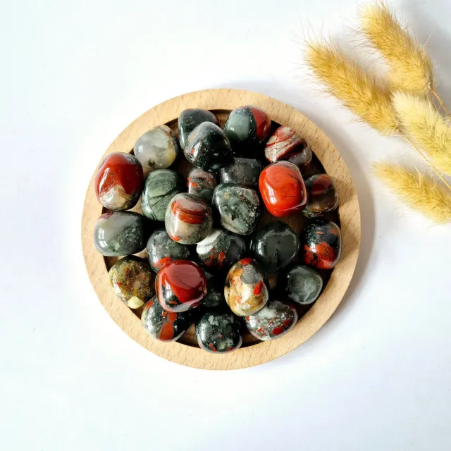 Moonlight Gemstones Edelsteen African Bloodstone Trommelstenen (2 cm | per 100 gram) Handstenen Meerkleurig