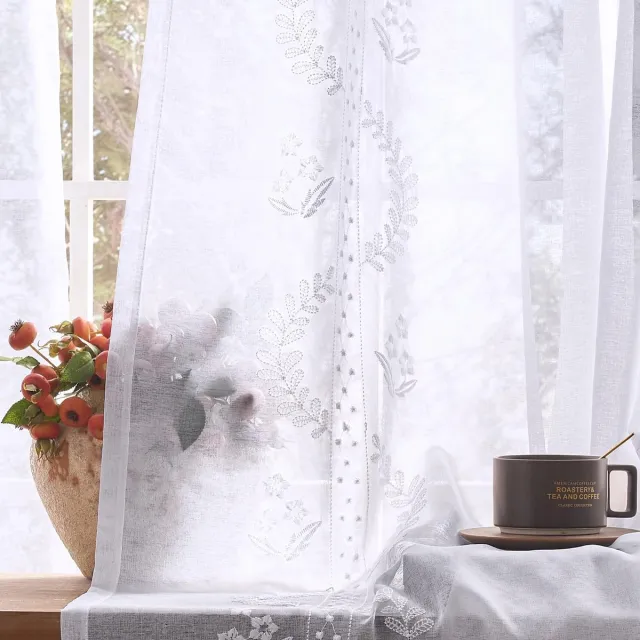 Unyqoos Transparante Voile Gordijnen met Geborduurde Bloemen voor Sfeer en Stijl Wit