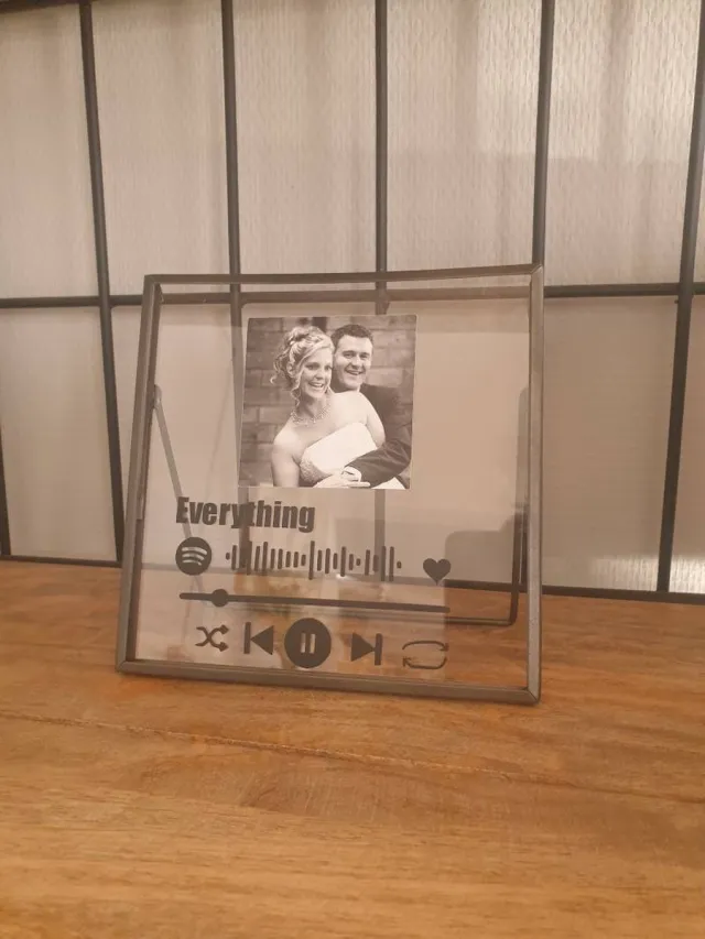 Hip met Pit Creaties Spotify Lijstje met je muziek nummer en eigen foto - Gepersonaliseerd - 16x16cm - Huwelijk - Valentijnsdag - Verjaardag Zilverkleurig