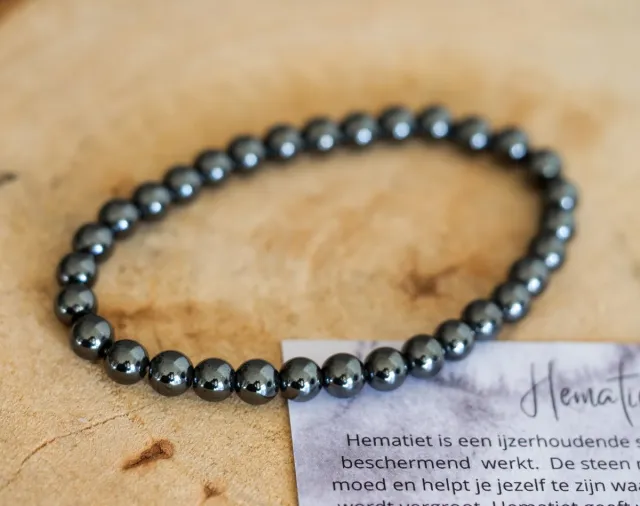 GemsByShy Hematiet Armband, 6mm, edelsteen - Perfect cadeau voor mannen en vrouwen - Inclusief uitleg - Spiritueel - Hematite - Bescherming - Kalmerend - Zelfvertrouwen - Malende gedachten - Slaapproblemen - Moed - 100% NATUURLIJK