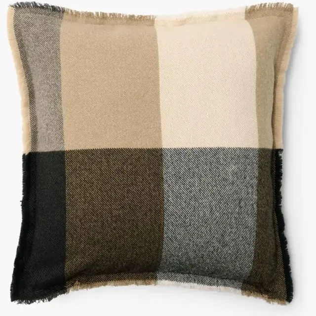 Essenza Sierkussen Eryk Black Marc O Polo