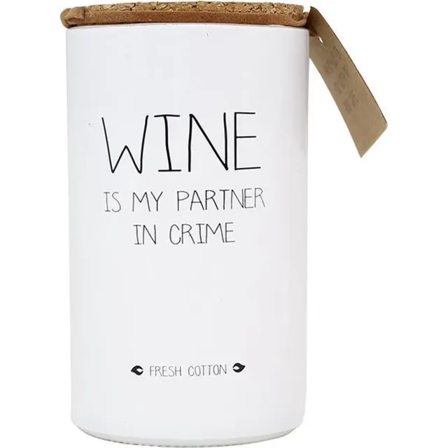 My Flame Lifestyle Geurkaars - Wine is my partner in crime sojakaars My Flame Wit