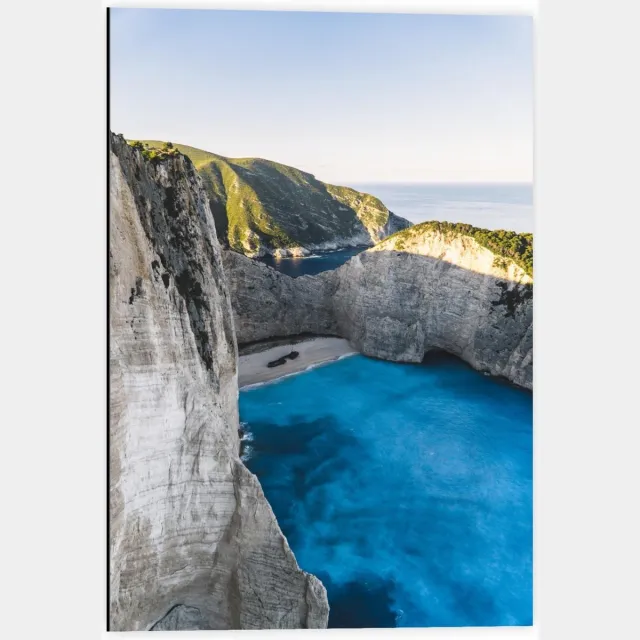 KuijsFotoprint Dibond - Navagio Beach - Zakynthos - Griekenland - 40x60cm Foto op Aluminium (Wanddecoratie van metaal) Blauw