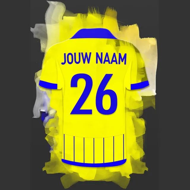 SC Cambuur 2025-2026 ingelijste poster met personalisatie - Met eigen naam en rugnummer - A4 formaat - 21x29.7 cm - Semi/ glossy papier - Voetbal shirt poster - Geïnspireerd op de kleuren van Cambuur Leeuwarden en een beetje fantasie Donkergrijze achtergrondkleur