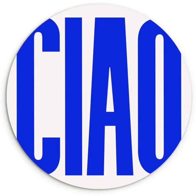 WallCircle Wandcirkel 60x60 cm - Muurcirkel Ciao - Hoofdletters - Blauw - Minimalistisch - Muurdecoratie woonkamer - Wanddecoratie slaapkamer - Kamer decoratie accessoires - Ronde schilderijen Tekst - Ciao