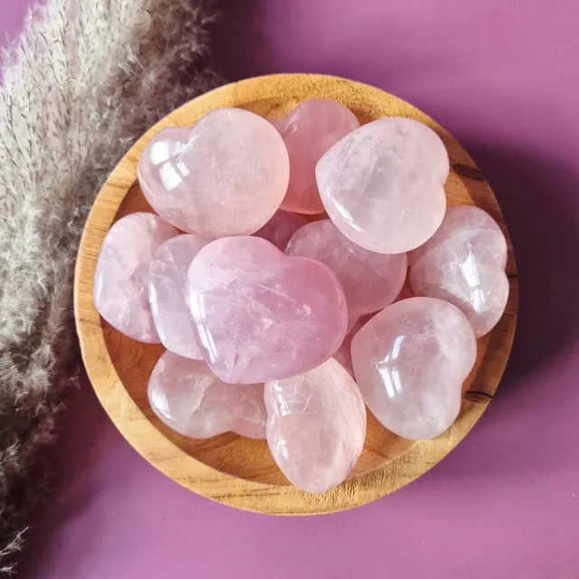 Moonlight Gemstones Rozenkwarts hart – handgeslepen (5–7 cm) - Valentijn Meerkleurig