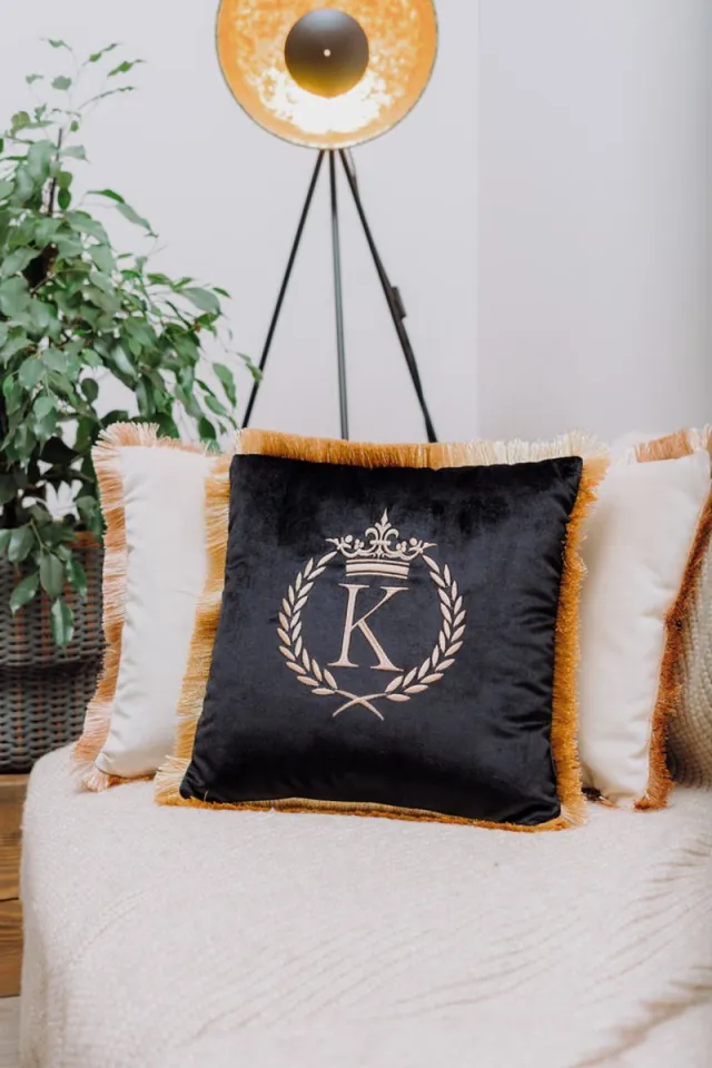 Sandra Mika Embroidered pillow / personalised pillow / monogram pillow / decorative cushion 40x 40 black velvet letter K Zwart