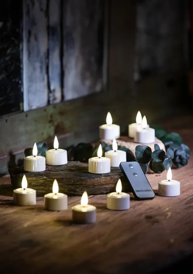 flower power Flower theelichtjes led 12 stuks met laadstation en afstandbediening Wit