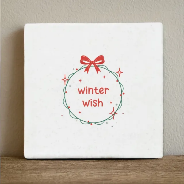 Nevolis Winter Wish Keramische Tegel 15x15 cm – Feestelijke Winterkrans Wanddecoratie & Gezellige Kerstdecoratie Multi Color
