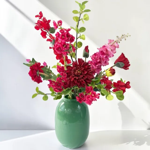 Bloemboetiek Burlesque – Kunstbloemen – Bloemen – Zijden bloemen boeket – Luxe kunstbloemen plukboeket – Donkerroze, rood, roze en groen – 65 cm – 11 stelen – Vaas niet inbegrepen