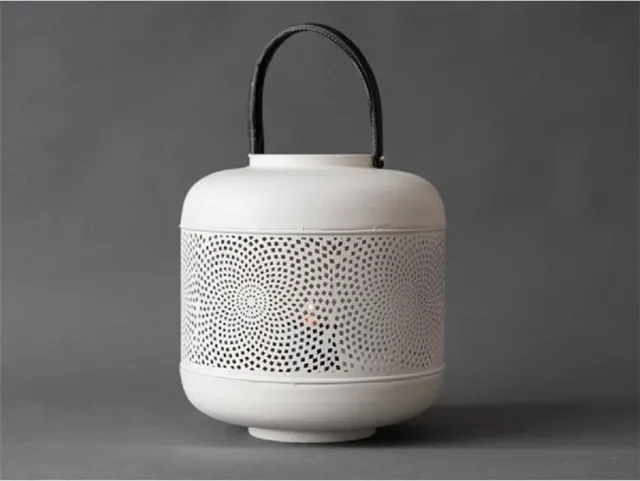 L28 Windlicht metaal 15x15x38 cm wit