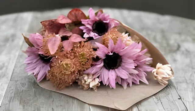 Buitengewoon Boet Boeket gedroogde kunstbloemen roze Buitengewoon de Boet