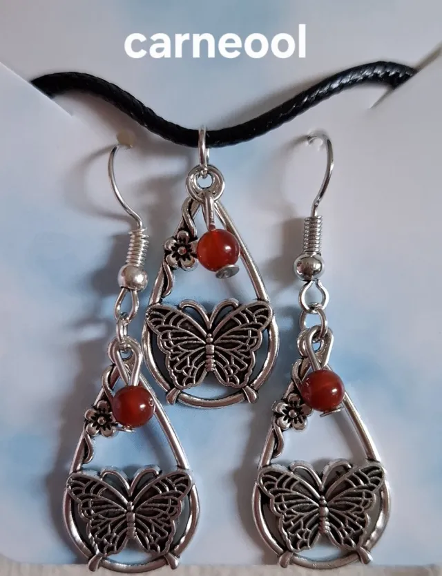 mineraalsteen Set Ketting / Oorbellen waterdruppel Vlinder Carneool oranje / rood