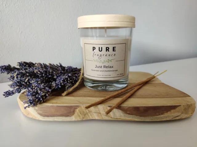 Pure Fragrance Geurkaars in glas - Just Relax - lavendel en wierook wit