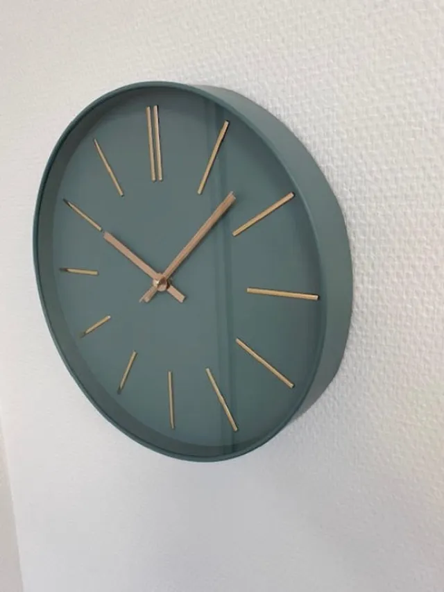LW collection groene luxe wandklok 30cm - muurklok - klok rond groen - keukenklok - kleine klok Mintgroen