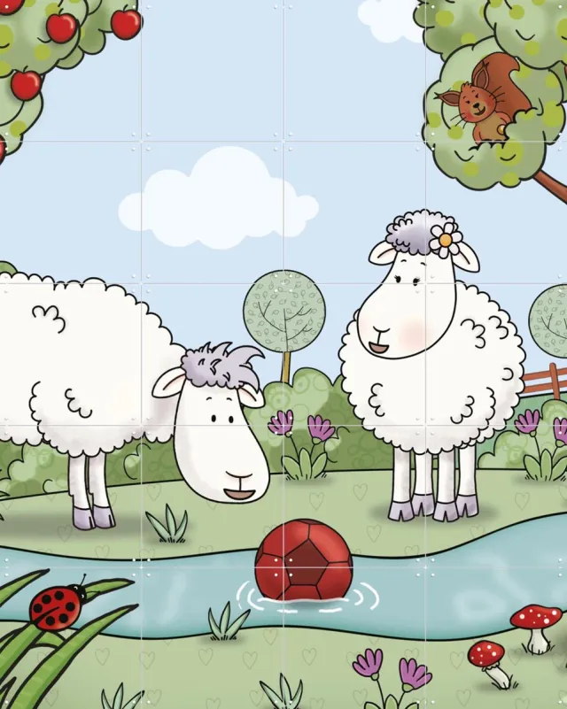 IXXI Mike & Molly spelen met de bal, Mike & Molly & Van Hoorne Studios - 80 x 100 cm - Grote wanddecoratie en posters - Fantasierijk, Cartoonesk Wit / Groen