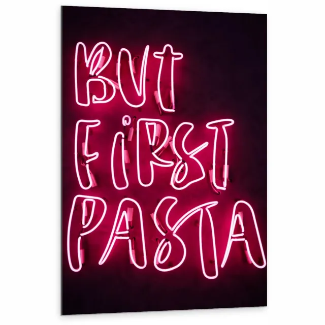 KuijsFotoprint Dibond - ''But First Pasta'' Roze Neon - 80x120cm Foto op Aluminium (Met Ophangsysteem) Zwart