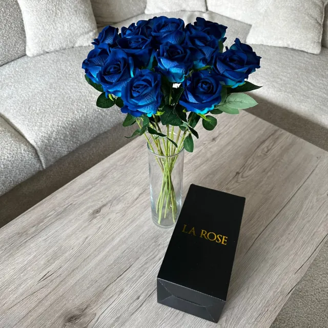 La-Rose La Rose Nepbloemen - Kunstbloemen voor buiten & Binnen - Kunstrozen Cadeau - Zijden Bloemen - kunstplanten - kunstbloemen boeket - 15 Rozen voor Woondecoratie, Bruiloft, Feest Decoratie Koningsblauw