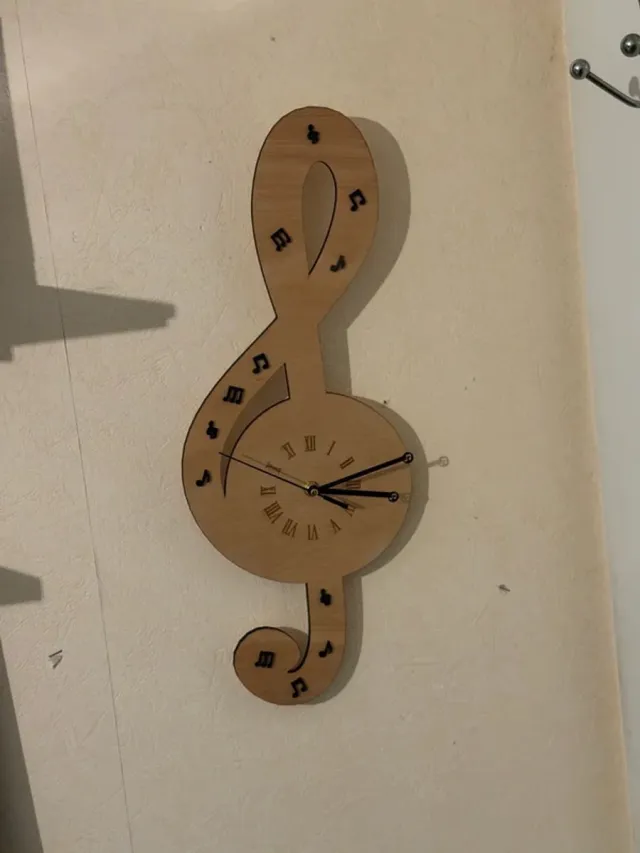 3D with benefits Klok hout G-sleutel houtkleuring met zwart