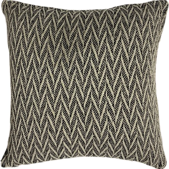 Tiseco Home Studio Sierkussen - White Effen Velours - 45 x 45 cm- 3414BLACK-45 x 45 cm