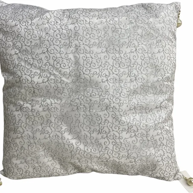 jolipa Kussen - Sierkussen - Type 56070 - 40cm x 40cm - Kleur: Zilver met parels - Prijs per stuk