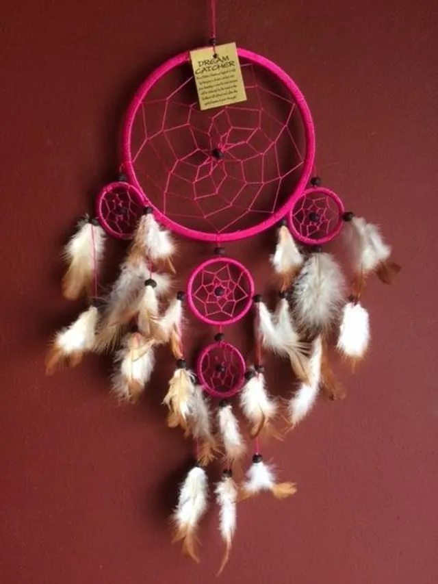 Zus & Zo Dromenvanger / Dreamcatcher ± Ø18cm met kleintjes - donkerroze