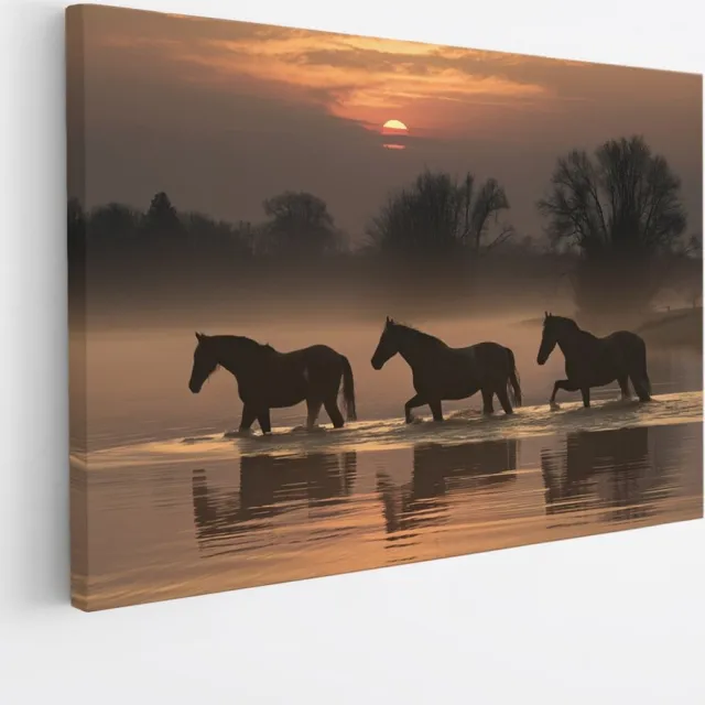 Saammp Canvas Schilderij - Paarden in het water met zonsondergang - Natuur - Dieren - 70x50 - Foto op canvas - Wanddecoratie - Muurdecoratie Woonkamer - Slaapkamer decoratie - Canvas Print Multicolor