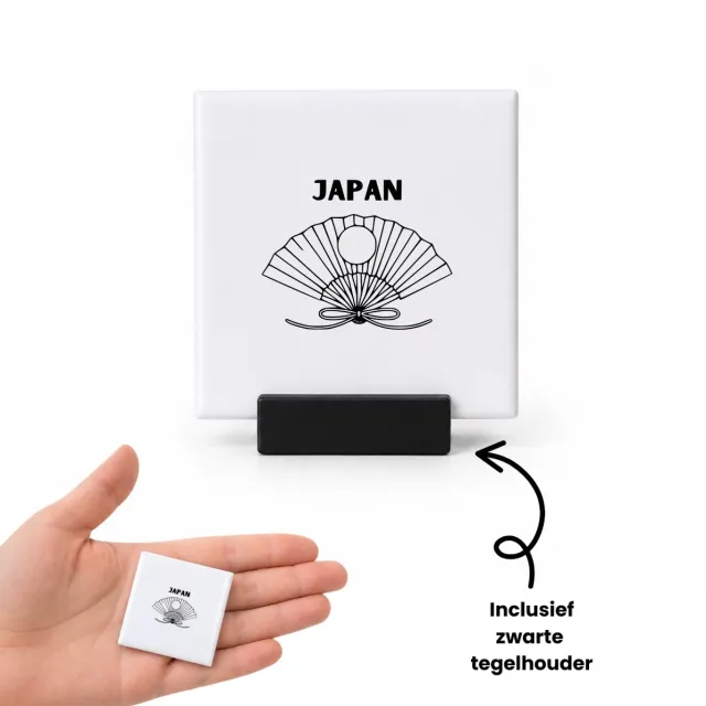 Hacebo Japan tegeltje met tegelhouder - Piloot - toeristen - tegeltjes met tekst - japan cadeau - beste land - Leuk cadeau voor je Vriend om te geven - spreuktegels - 4.8x4.8 CM Wit